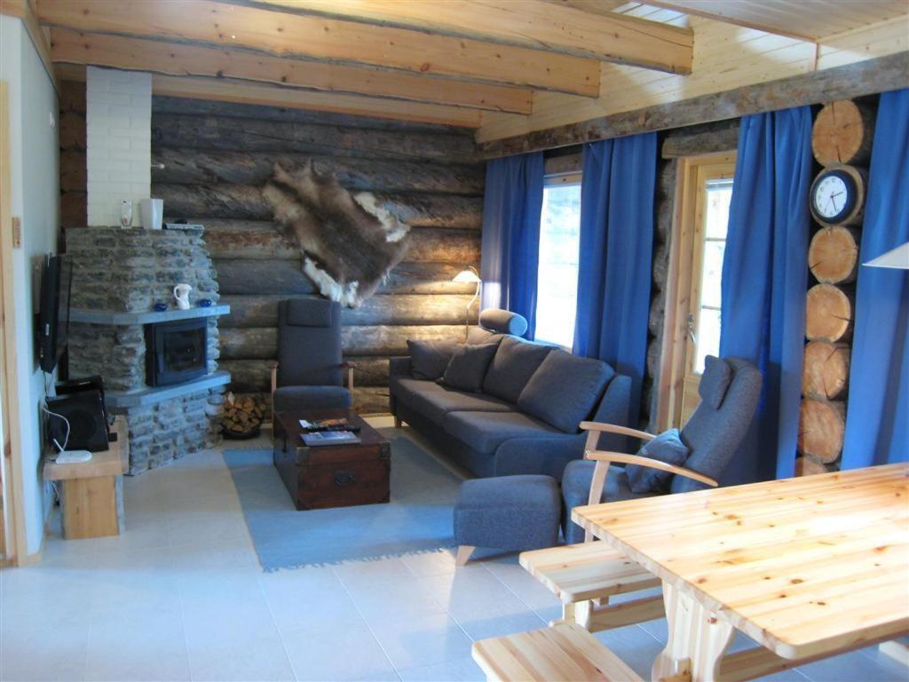 Lost Inn Cabins Akaslompolo Room photo