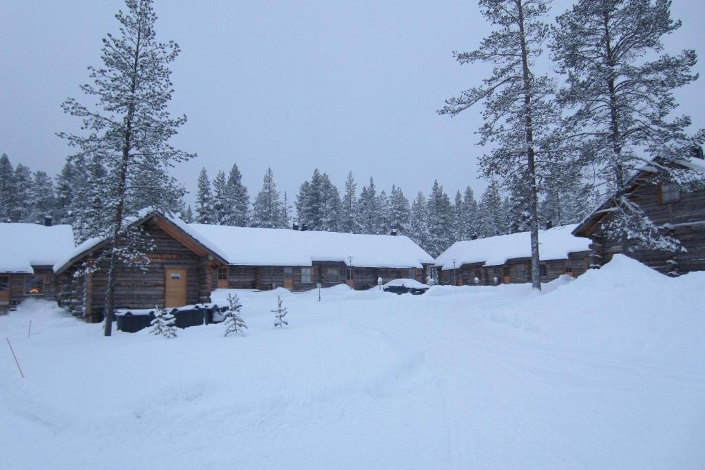 Lost Inn Cabins Akaslompolo Room photo