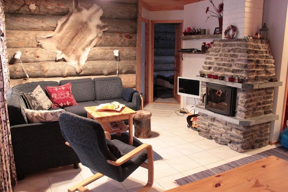 Lost Inn Cabins Akaslompolo Room photo