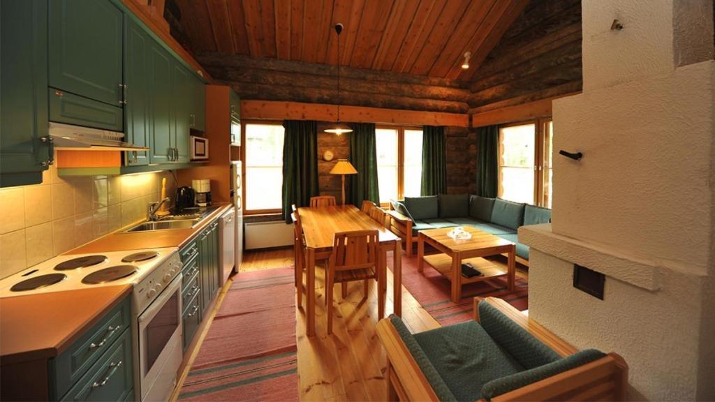 Lost Inn Cabins Akaslompolo Room photo